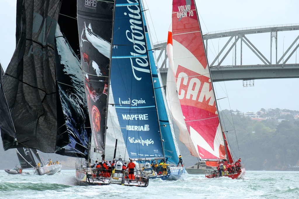 The van of the fleet groups as they prepare to round the leeward mark - Volvo Ocean Race Auckland - Start March 18,2012 © Richard Gladwell www.photosport.co.nz